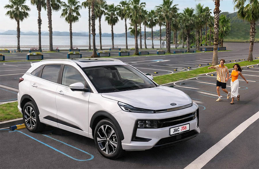 كيف تختار أول سيارة SUV من جاك؟